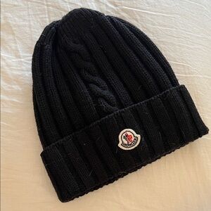 Moncler Classic Black Ribbed Beanie